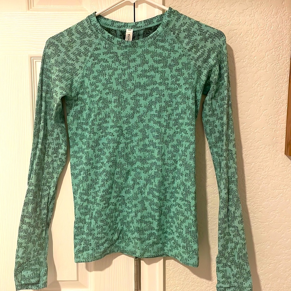 Athleta workout top